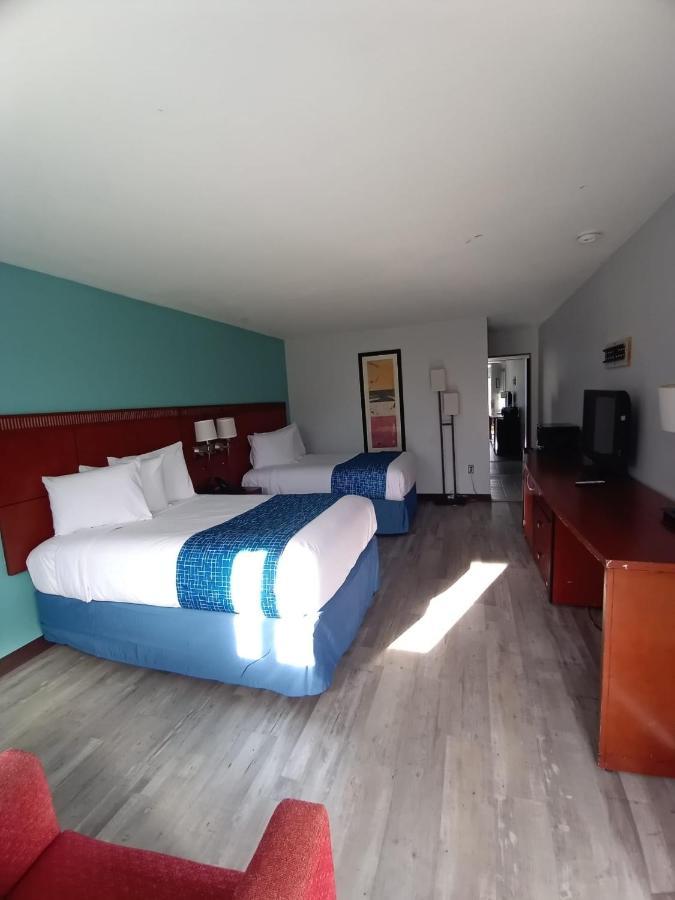 Travelodge By Wyndham Petersburg Exterior foto